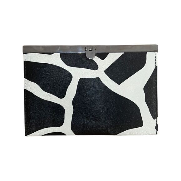 Vegan Leather Expandable Photo Display - Picture 7 of 9